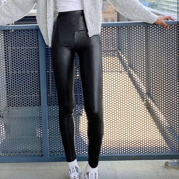 Aritzia Wilfred Black Daria faux Leather Legging S - Picture 7 of 14